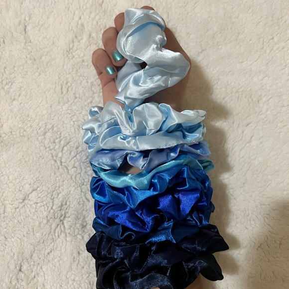 Colorful Scrunchies - Picture 3 of 15
